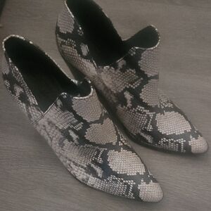 Naturalizer Ankle Boots Size 8.5